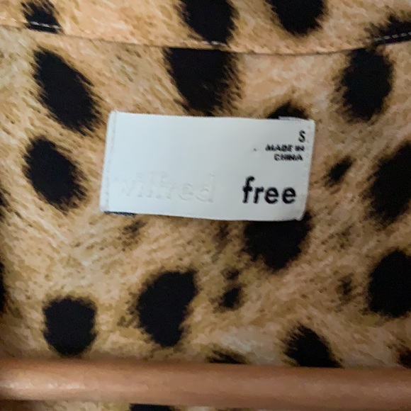 Aritzia Wilfred Free Cheetah Print Button Up Small - Picture 7 of 8